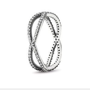 ‘Crossing Paths’ Pandora Ring